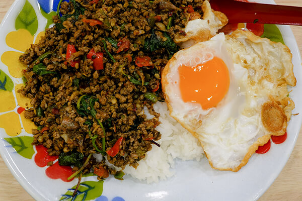 กะเพราเนื้อ Kaprao beef